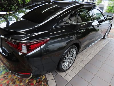 2024 Lexus ES thumbnail 44