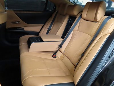 2024 Lexus ES thumbnail 78