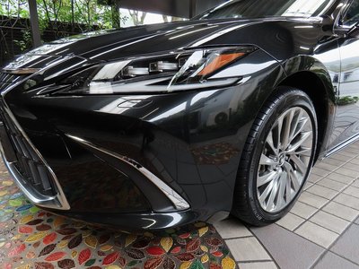 2024 Lexus ES thumbnail 39