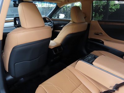 2024 Lexus ES thumbnail 77