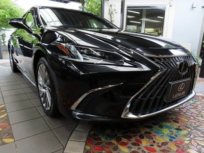 2024 Lexus ES thumbnail 27