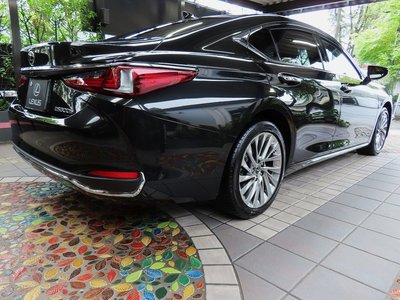 2024 Lexus ES thumbnail 45