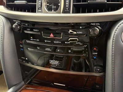 2020 Lexus LX 照片 29