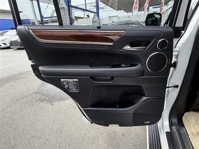 2020 Lexus LX 照片 25