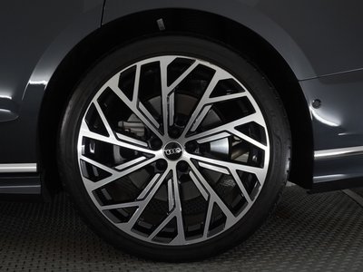 صورة 11 لـ 2023 AUDI A8