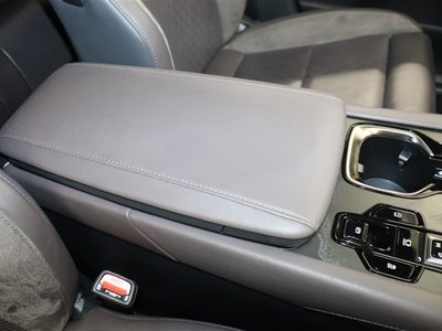 2023 Lexus RX — миниатюра 35