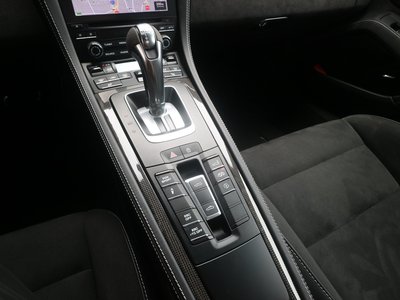 2023 Porsche 718 SPYDER photo 12
