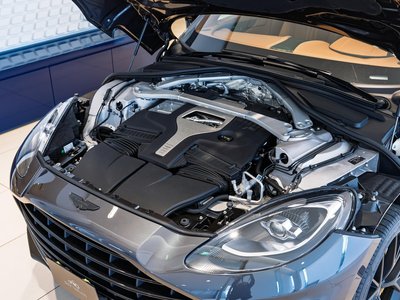 2026 Aston Martin DBX thumbnail 14