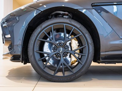 2026 Aston Martin DBX thumbnail 5