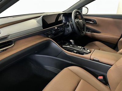 صورة 14 لـ 2026 Toyota CROWN ESTATE