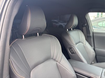 2025 Toyota CROWN SPORT 照片 12