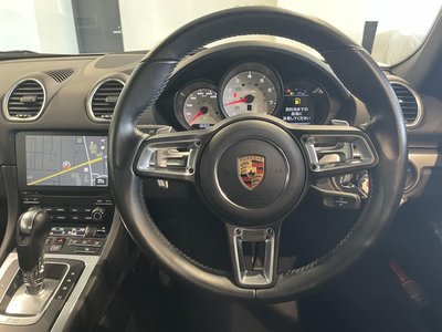 2018 Porsche 718 thumbnail 39