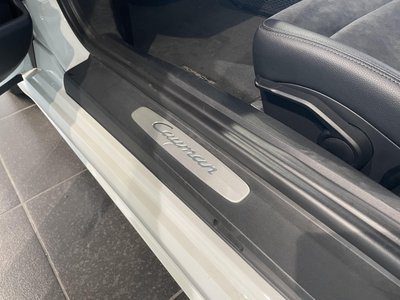 2018 Porsche 718 thumbnail 34