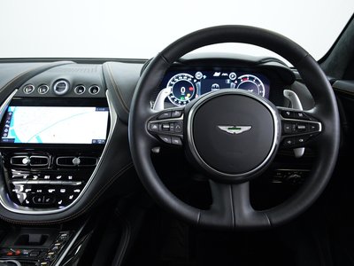 صورة 10 لـ 2024 Aston Martin DBX