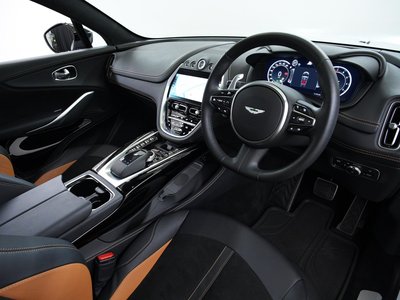صورة 14 لـ 2024 Aston Martin DBX