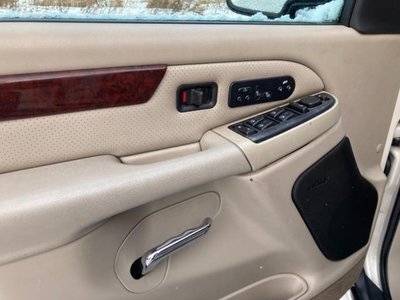 2005 Cadillac ESCALADE 照片 28