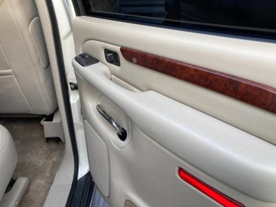 2005 Cadillac ESCALADE 照片 27