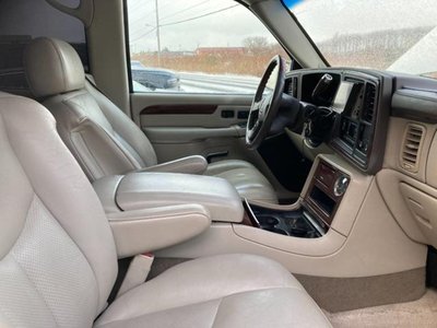 2005 Cadillac ESCALADE 照片 34