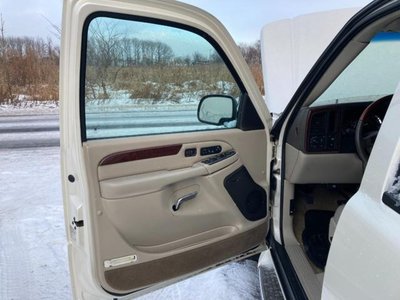 2005 Cadillac ESCALADE 照片 23