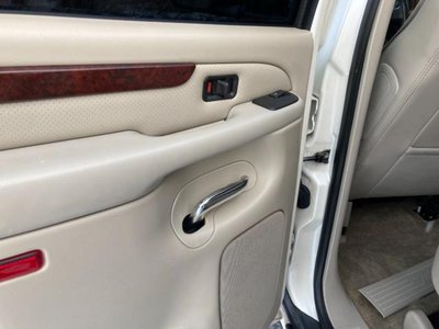 2005 Cadillac ESCALADE 照片 25