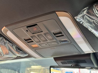 صورة 32 لـ 2025 Toyota VELLFIRE