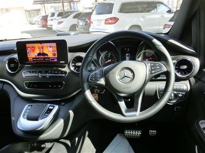 2023 Mercedes-BENZ V-CLASS photo 10