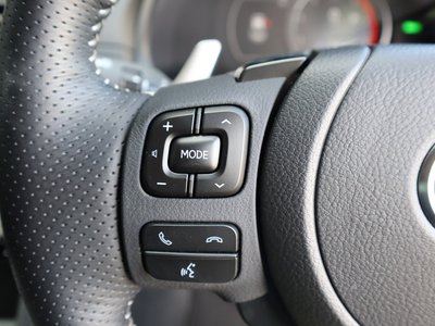 صورة مصغرة 35 لـ 2024 Lexus IS