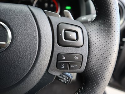 صورة مصغرة 14 لـ 2024 Lexus IS