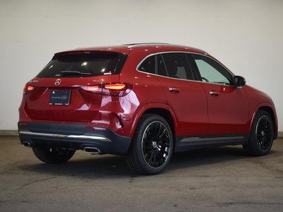 2025 Mercedes-BENZ GLA photo 4