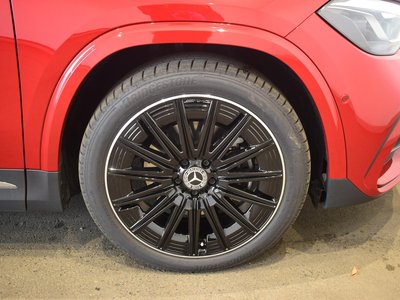 2025 Mercedes-BENZ GLA photo 6