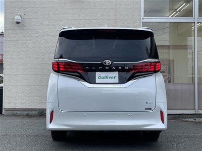 صورة 40 لـ 2023 Toyota ALPHARD