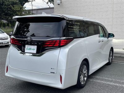 صورة 38 لـ 2023 Toyota ALPHARD