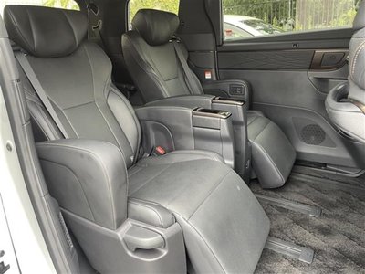 صورة 6 لـ 2023 Toyota ALPHARD