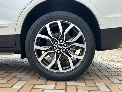 2025 Cadillac XT5 缩略图 17