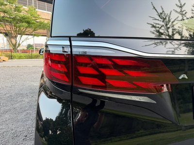 2025 Toyota ALPHARD thumbnail 30
