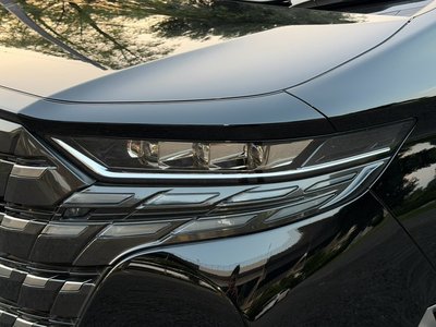 2025 Toyota ALPHARD photo 5