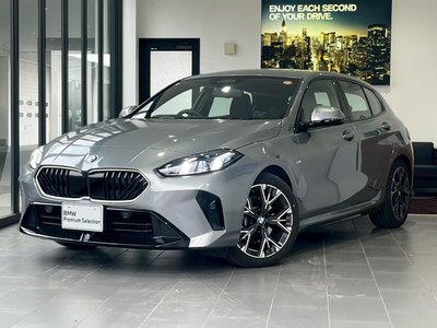 2026 BMW 1 SERIES 照片 1