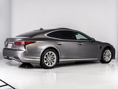 2021 Lexus LS — фото 22