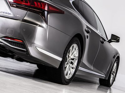 2021 Lexus LS — фото 25