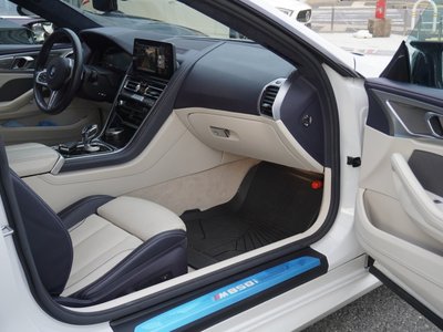 2022 BMW 8 SERIES photo 5