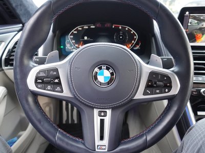 2022 BMW 8 SERIES photo 3