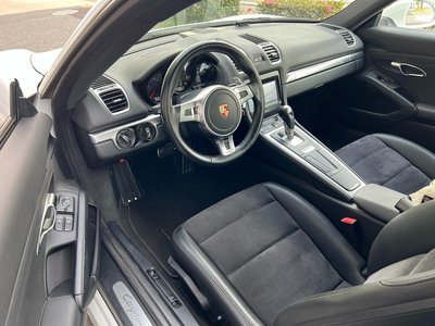 2014 Porsche CAYMAN photo 3