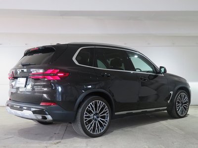 2023 BMW X5 photo 2