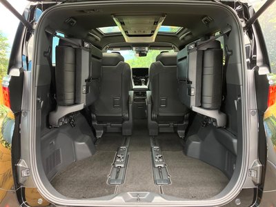 صورة 11 لـ 2025 Toyota ALPHARD