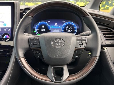 صورة 12 لـ 2025 Toyota ALPHARD