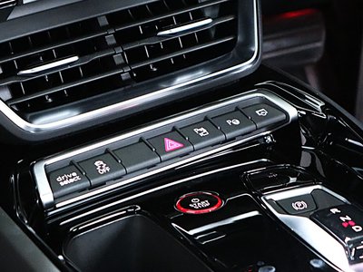 2024 AUDI E-TRON GT QUATTRO 缩略图 77