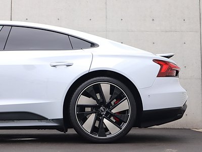 2024 AUDI E-TRON GT QUATTRO 缩略图 43