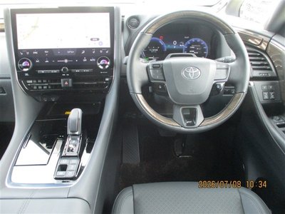 2024 Toyota ALPHARD — фото 16