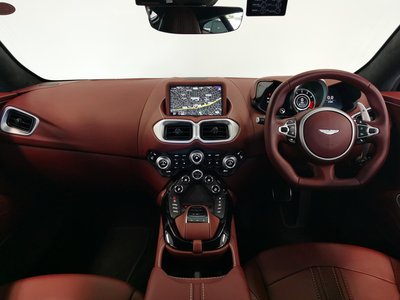2018 Aston Martin VANTAGE 缩略图 20