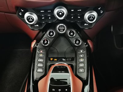 2018 Aston Martin VANTAGE 缩略图 29